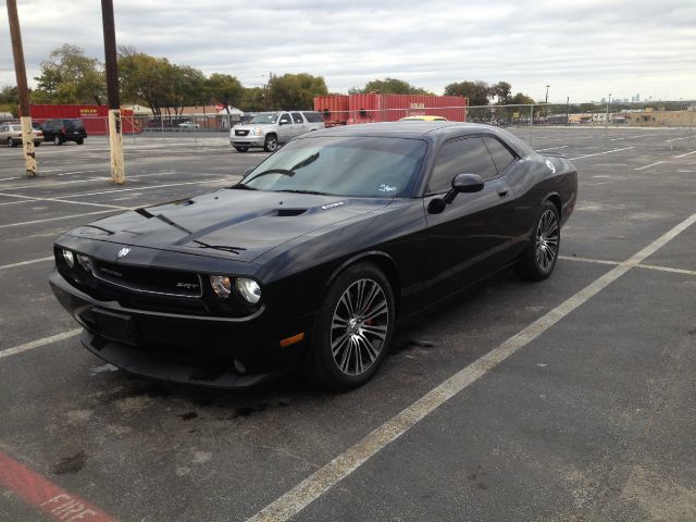 Dodge Challenger 2010 photo 2