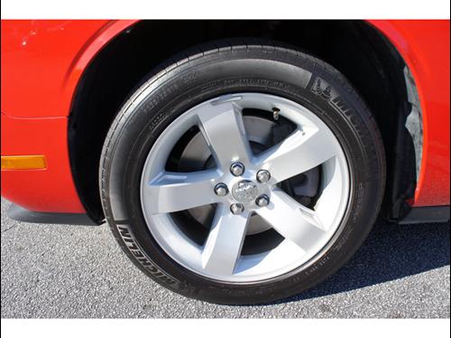 Dodge Challenger 2010 photo 2