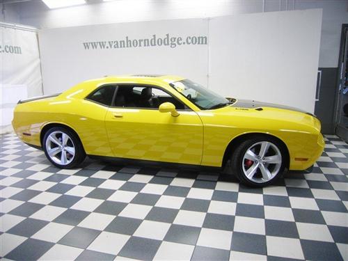 Dodge Challenger 2010 photo 1
