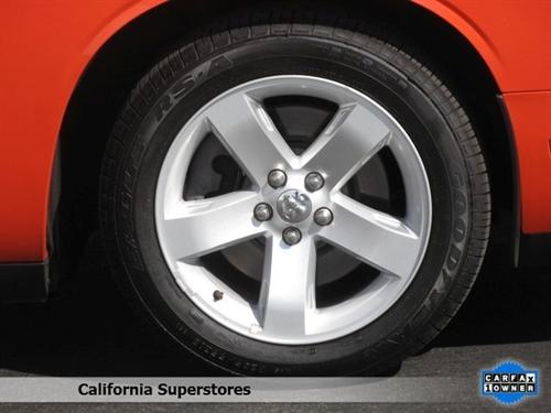 Dodge Challenger 2010 photo 2