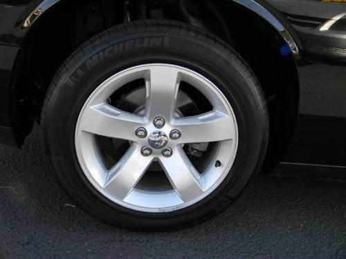 Dodge Challenger 2010 photo 2