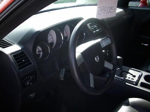 Dodge Challenger 2010 photo 2