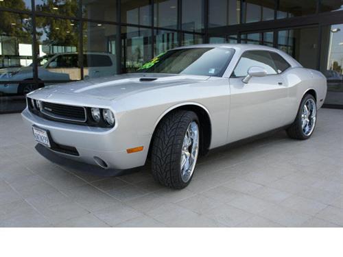 Dodge Challenger 2010 photo 1