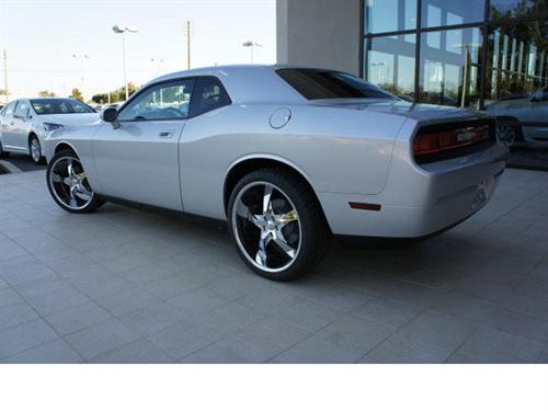 Dodge Challenger 2010 photo 3