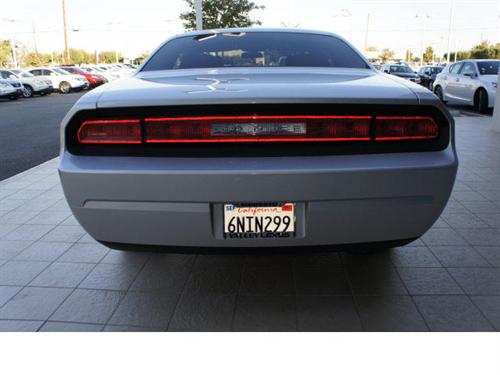 Dodge Challenger 2010 photo 4