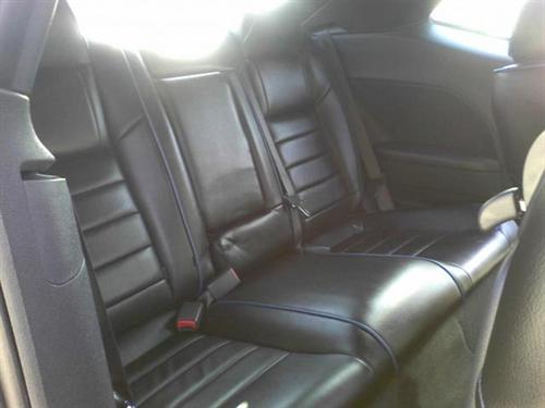 Dodge Challenger 2010 photo 1