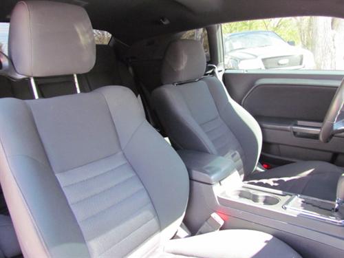 Dodge Challenger 2010 photo 3