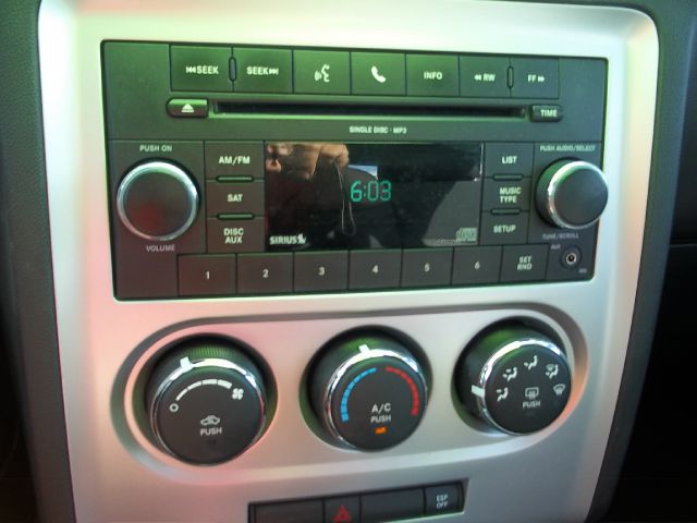 Dodge Challenger 2010 photo 10