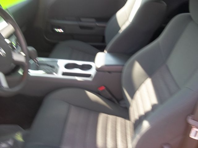 Dodge Challenger 2010 photo 8