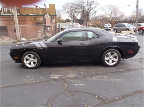 Dodge Challenger 2010 photo 1