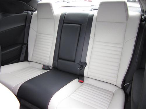 Dodge Challenger 2010 photo 3