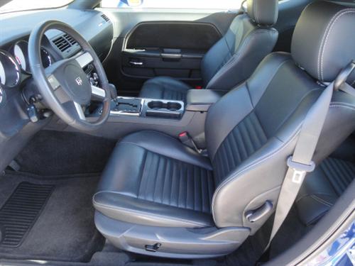 Dodge Challenger 2010 photo 3