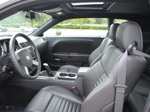 Dodge Challenger 2010 photo 4