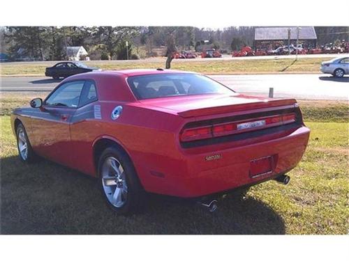 Dodge Challenger 2010 photo 2