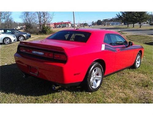 Dodge Challenger 2010 photo 3
