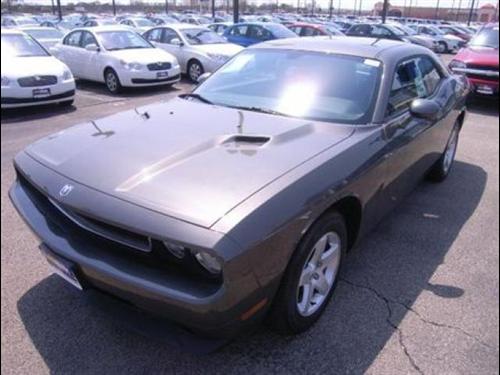 Dodge Challenger 2010 photo 2