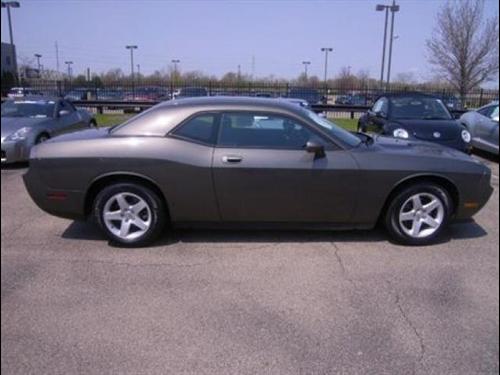 Dodge Challenger 2010 photo 3