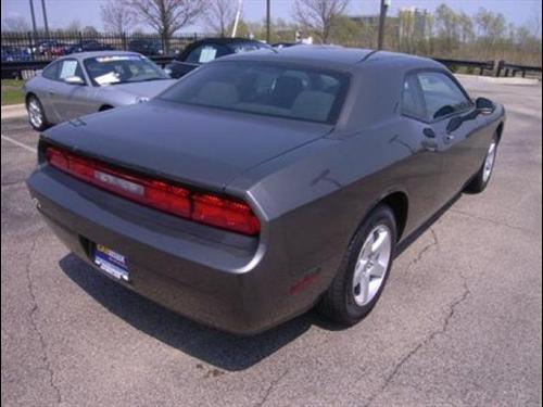 Dodge Challenger 2010 photo 4