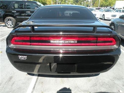 Dodge Challenger 2010 photo 2