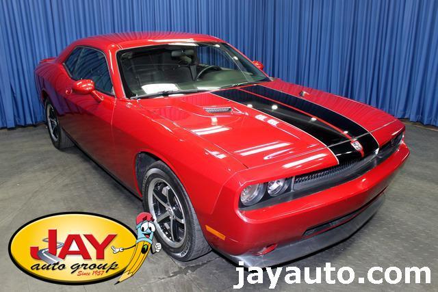 Dodge Challenger SE Coupe