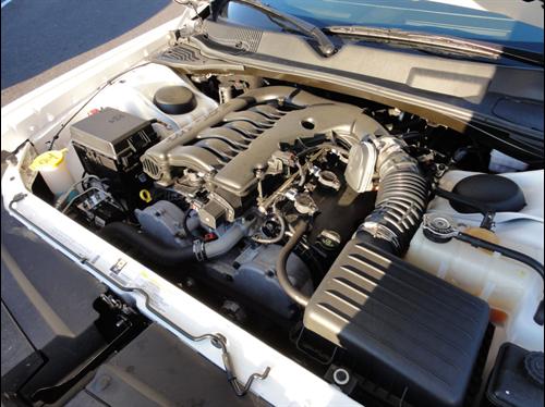 Dodge Challenger 2010 photo 2