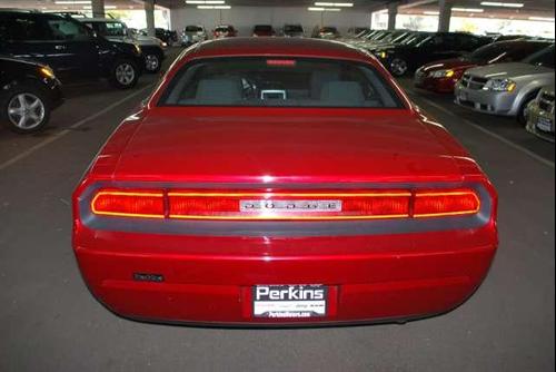 Dodge Challenger 2010 photo 5