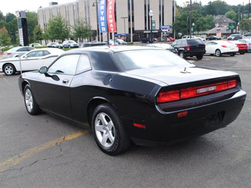Dodge Challenger 2010 photo 2
