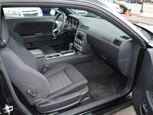 Dodge Challenger 2010 photo 5