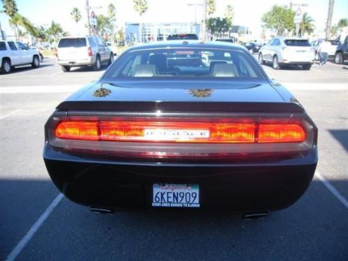 Dodge Challenger 2010 photo 2