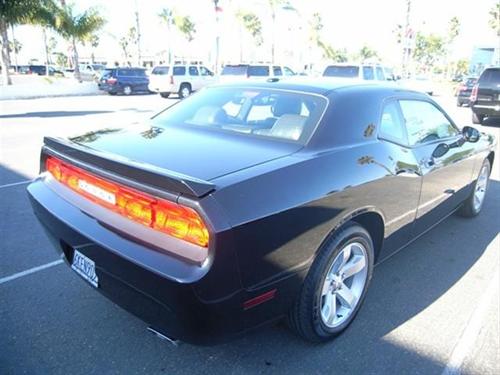 Dodge Challenger 2010 photo 4