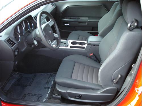 Dodge Challenger 2010 photo 3