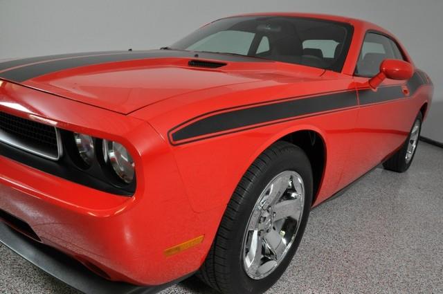 Dodge Challenger 2010 photo 1