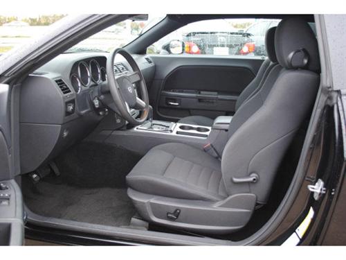 Dodge Challenger 2010 photo 1