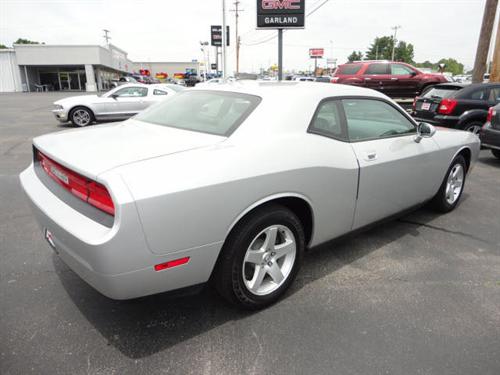 Dodge Challenger 2010 photo 1
