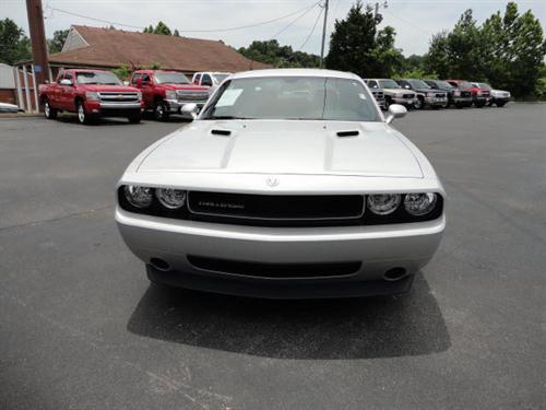 Dodge Challenger 2010 photo 3