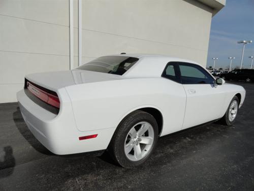 Dodge Challenger 2010 photo 4