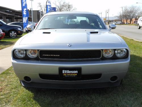Dodge Challenger 2010 photo 3