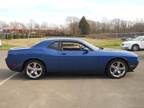 Dodge Challenger 2010 photo 2