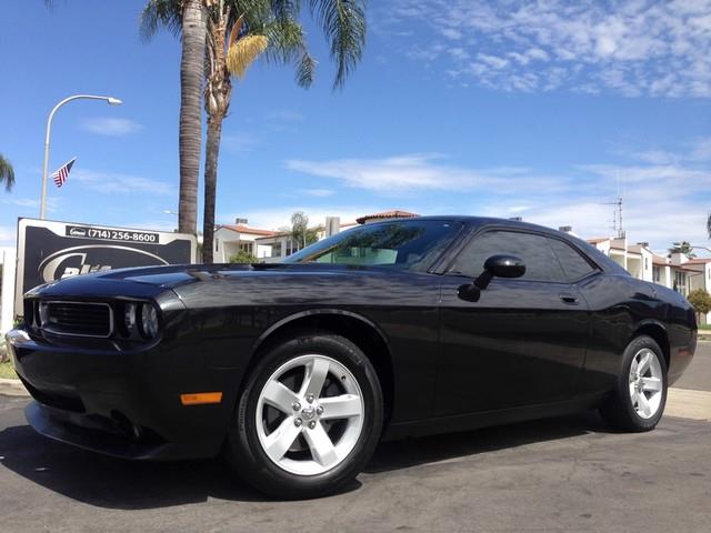 Dodge Challenger 2010 photo 1