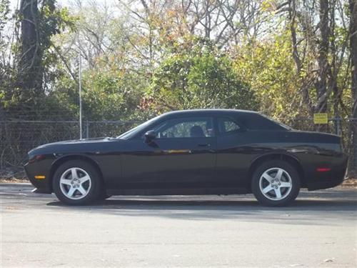 Dodge Challenger 2010 photo 1