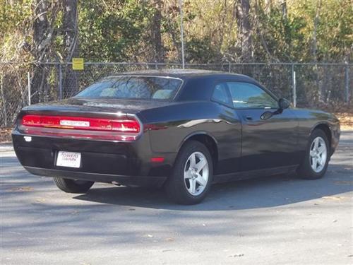 Dodge Challenger 2010 photo 3