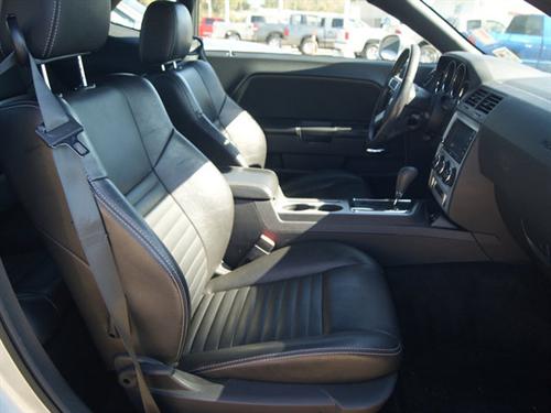 Dodge Challenger 2010 photo 1