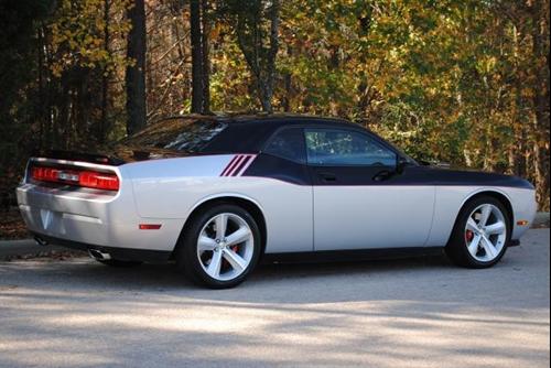 Dodge Challenger 2010 photo 2