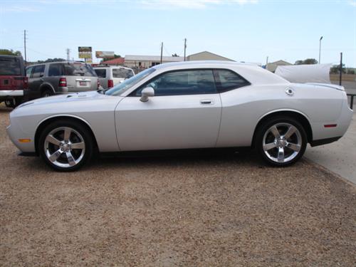 Dodge Challenger 2010 photo 1