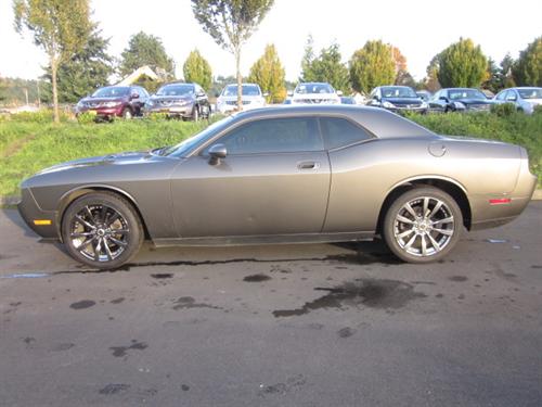 Dodge Challenger 2010 photo 2
