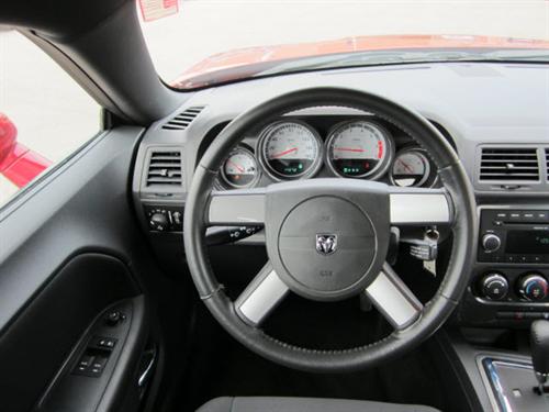 Dodge Challenger 2010 photo 1