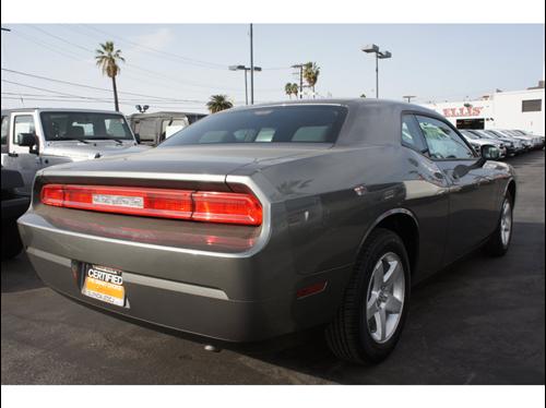 Dodge Challenger 2010 photo 1