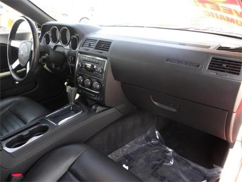 Dodge Challenger 2010 photo 5