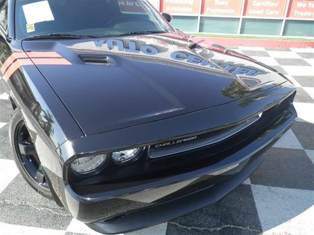 Dodge Challenger 2011 photo 1