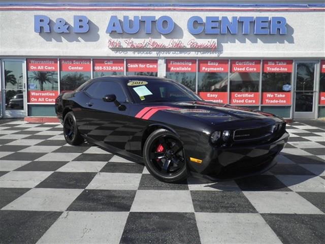 Dodge Challenger 2011 photo 2